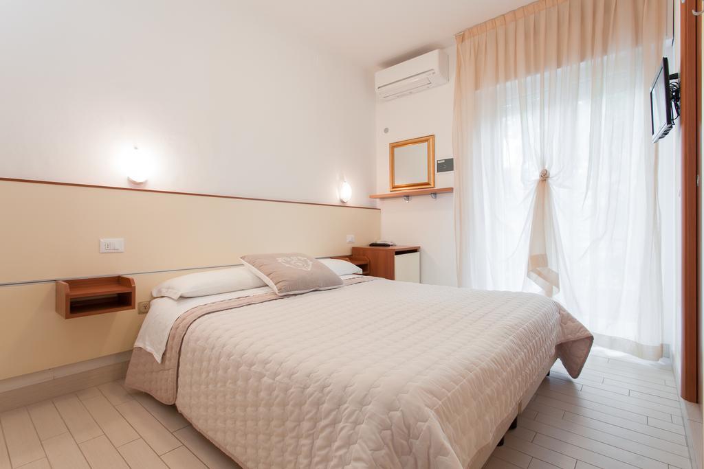 Airone Cervia B&B Camere E Appartamenti Exterior photo